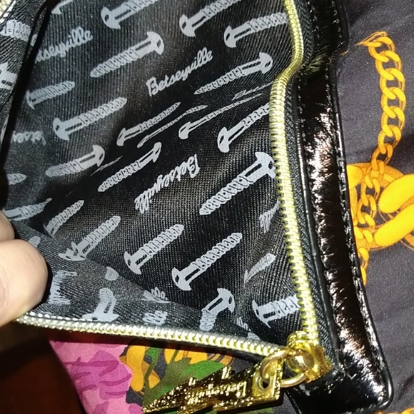 🎃👛BETSEYVILLE crossbody purse - Picture 3 of 5